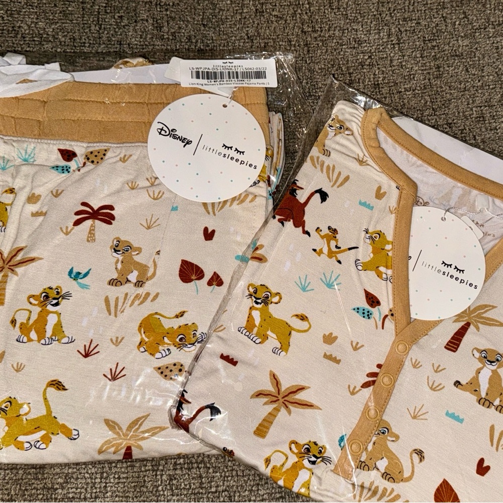 NIB Little Sleepies Lion King Women's Pajama Top and Pants Size Small